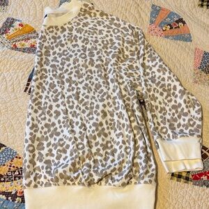 Old Navy Leopard Print Sweatshirt 3X
